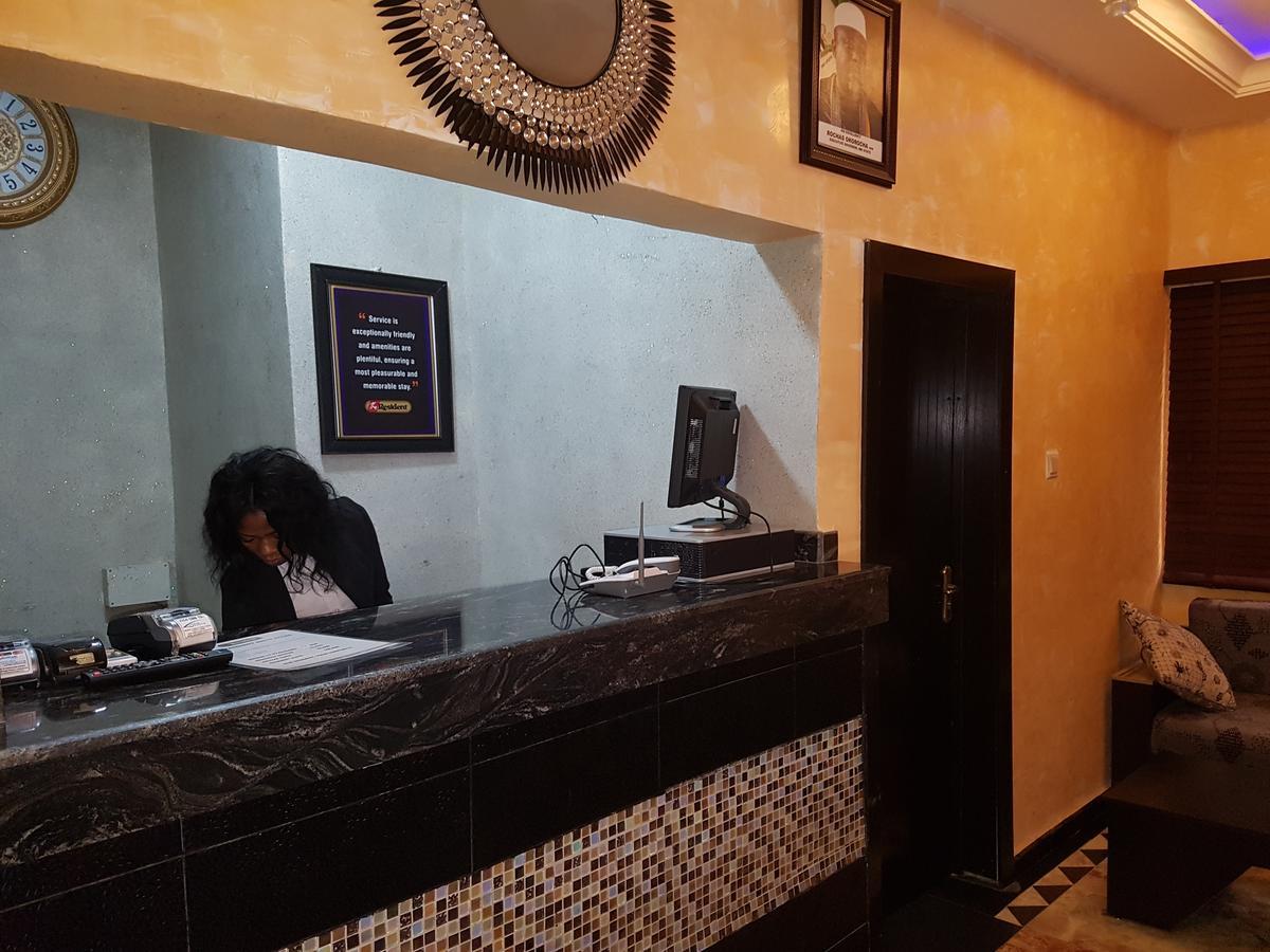 The Resident Hotel Owerri Εξωτερικό φωτογραφία